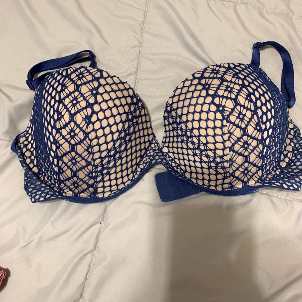 Victoria’s Secret blue lace overlay bra 34dd